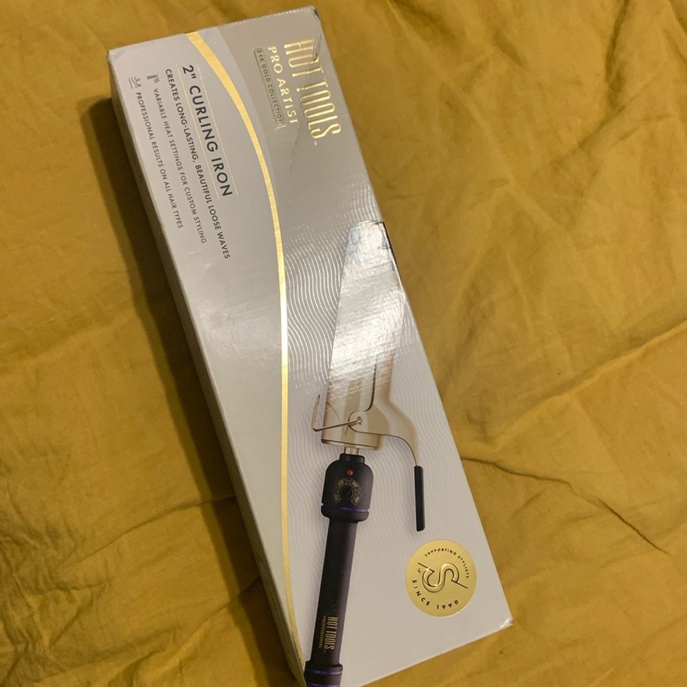 Hot Tools 2” curling iron